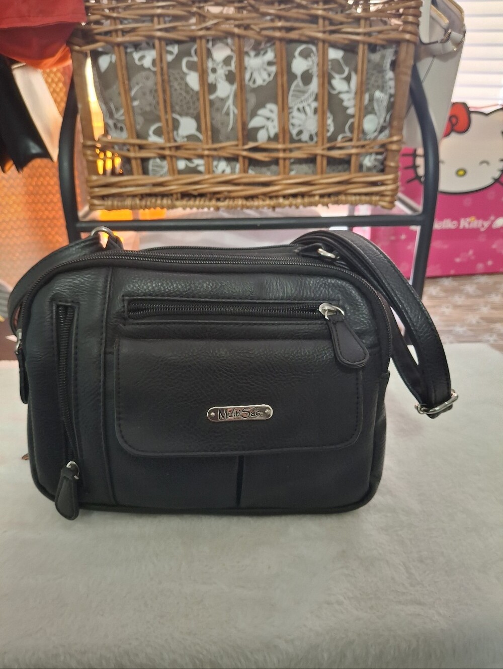 Multisac Black Leather Crossbody